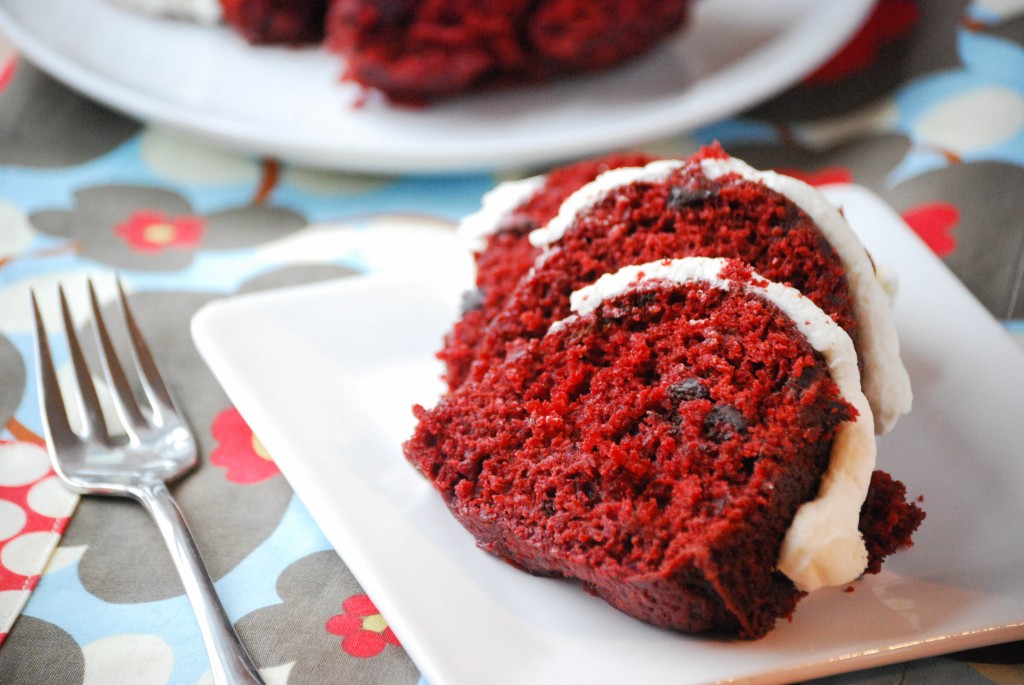 Red Velvet Bundt Cake (5 of 5)