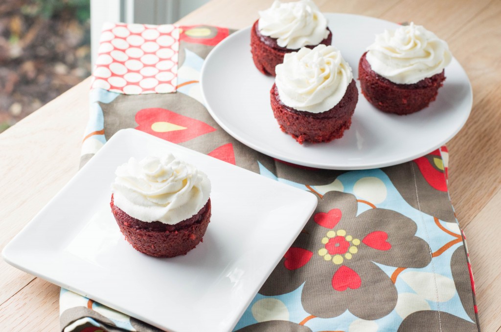 Red Velvet Cupcakes (5 of 7)