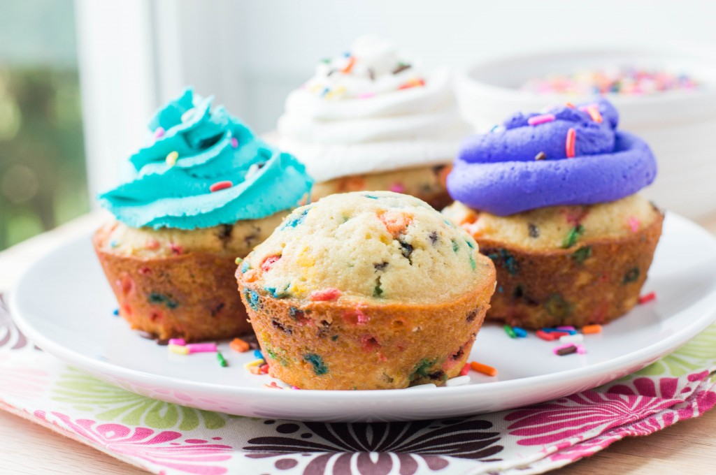 Funfetti Cupcakes (4 of 6)