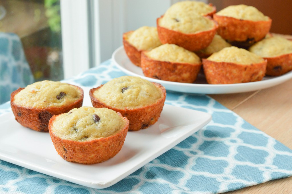 Chocolate Chip Buttermilk Banana Bread Muffins {Macaroni and Cheesecake}