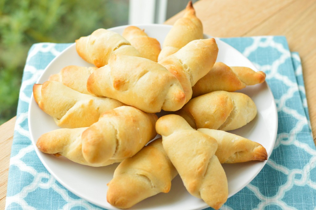 1Hour Crescent Rolls {Macaroni and Cheesecake} 