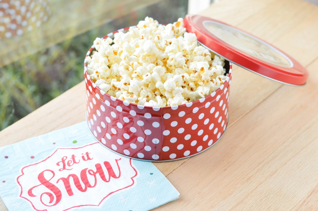 Stovetop Popcorn {Macaroni and Cheesecake} 