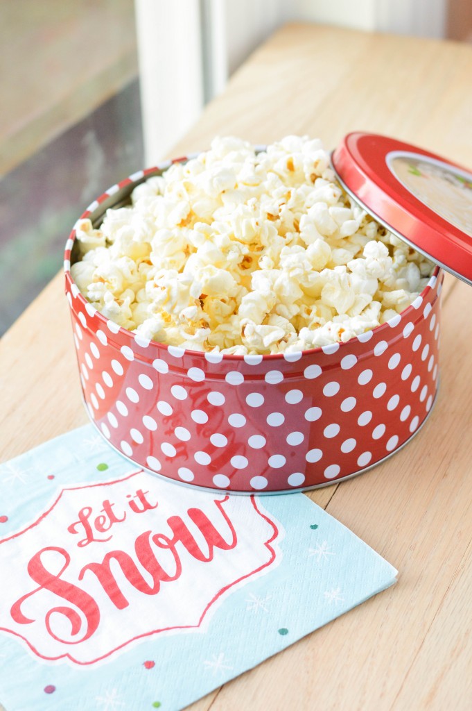 Stovetop Popcorn {Macaroni and Cheesecake}