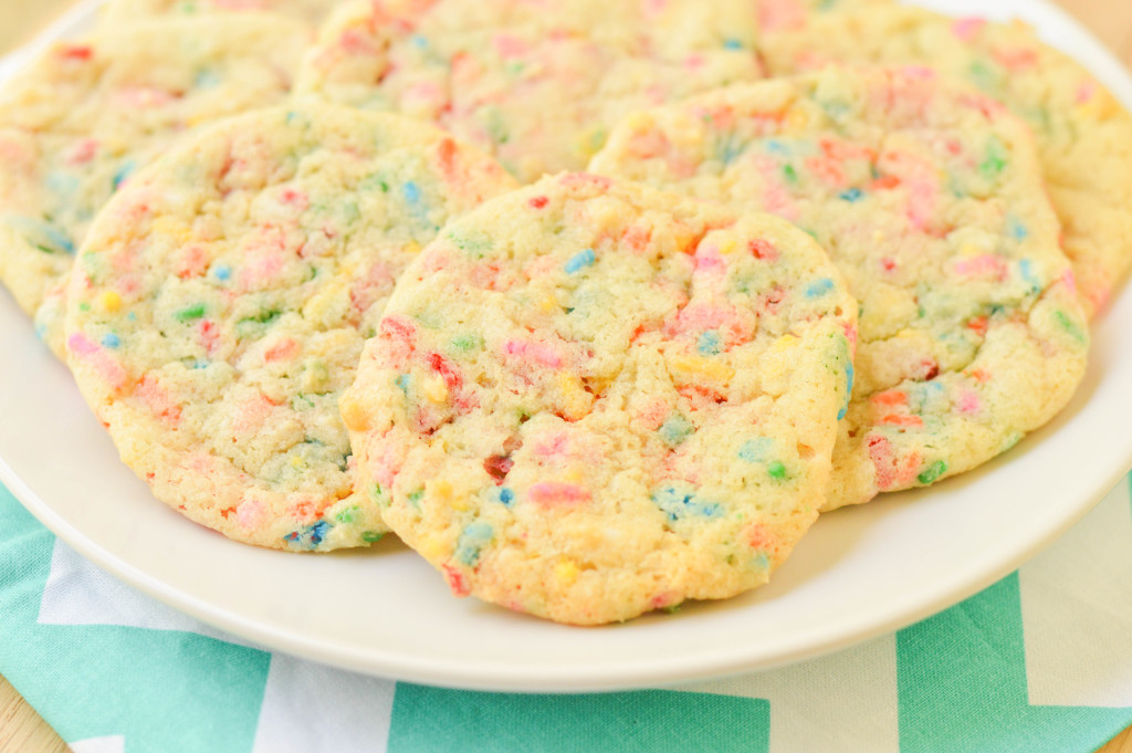 Soft Batch Funfetti Cookies {Macaroni and Cheesecake} 