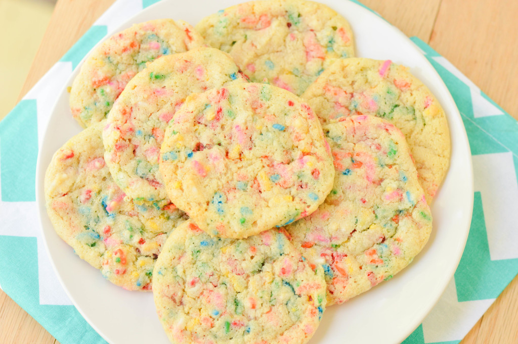 Soft Batch Funfetti Cookies {Macaroni and Cheesecake}