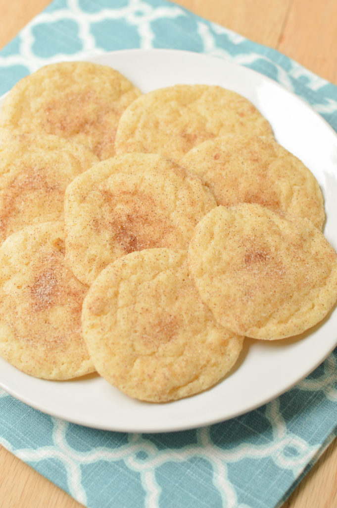 Copycat Disneyland Snickerdoodle Cookies {Macaroni and Cheesecake} 