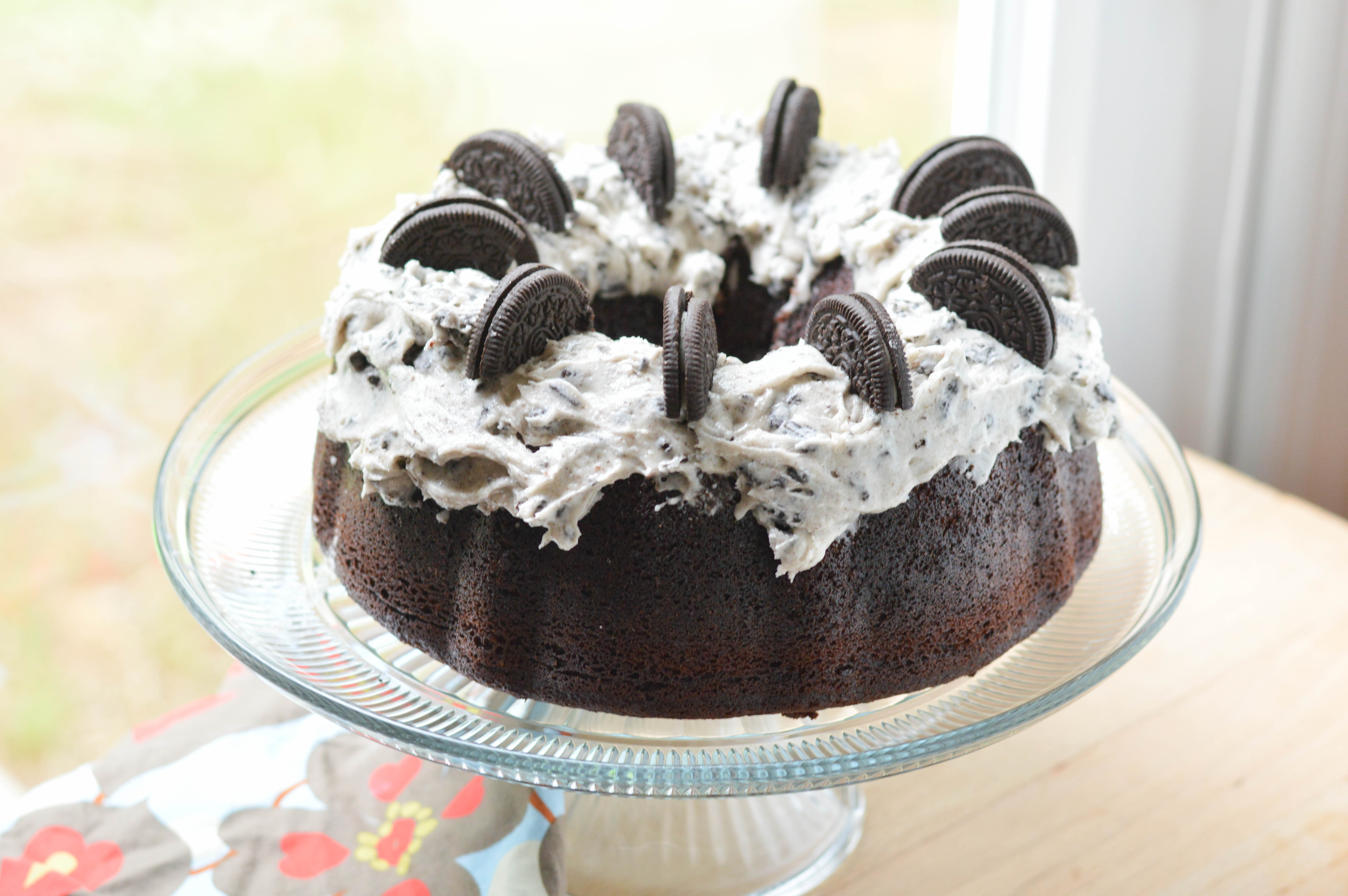 Chocolate Oreo Bundt Cake