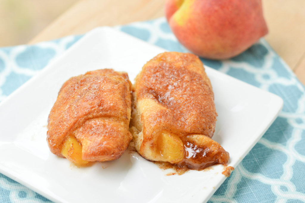 Peach Dumplings {Macaroni and Cheesecake} 