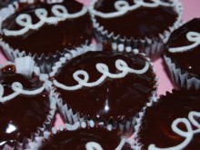 Homemade Hostess Cupcakes