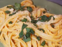 Pasta with Pumpkin Cream Sauce