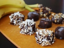 Chocolate PB Frozen Banana Bites