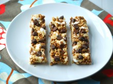 Chewy S’mores Granola Bars