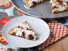 S’mores Cookie Cake