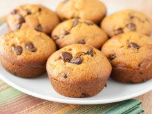 Pumpkin Chocolate Chip Muffins