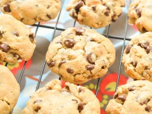 Soft & Chewy Peanut Butter S’mores Cookies