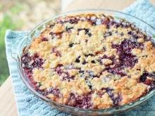 Peach Blueberry Crumble