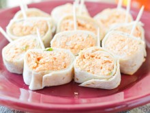 Buffalo Chicken Tortilla Roll-Ups