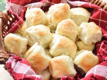 One Hour Fluffy Dinner Rolls