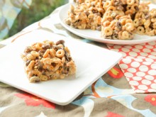 Chocolate Peanut Butter Cheerios Treats {Givewaway}