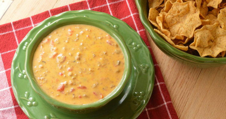 Best Ever Crock Pot Queso Dip